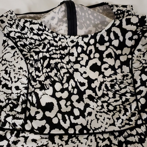 Sz. 3X Women"s Forever 21 Sleeveless Dress - Picture 3 of 3